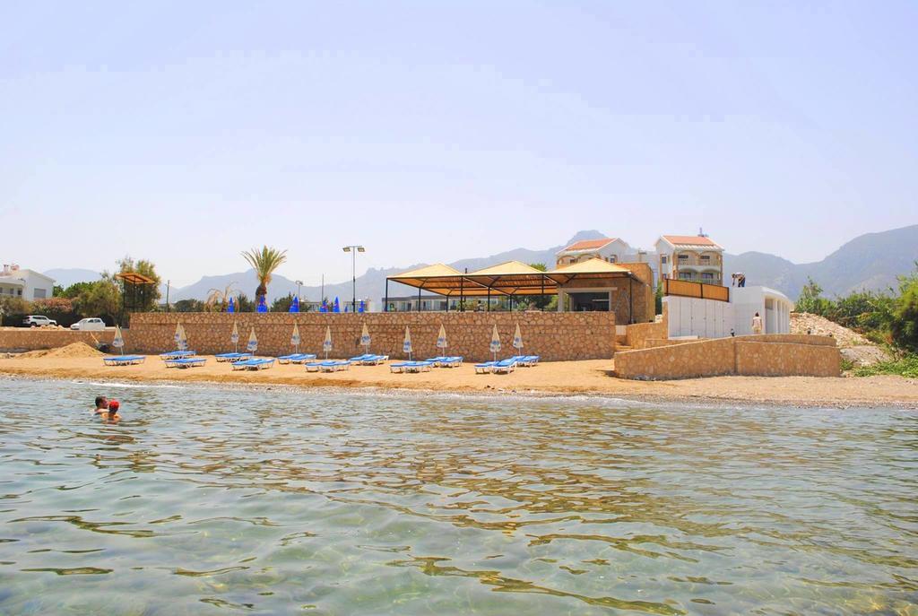 Queen Aphrodite Hotel Karpasa Exterior photo